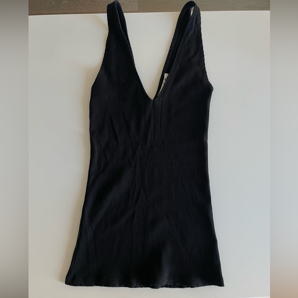 EXPRESS V-Neck Tank